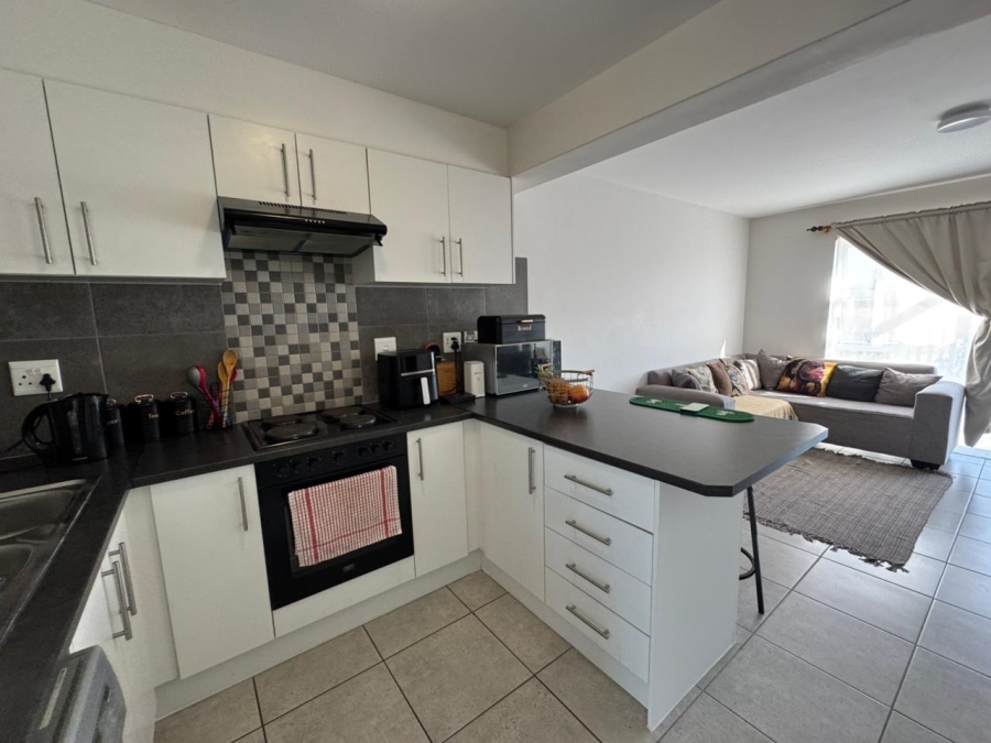 2 Bedroom Property for Sale in Stratford Green Western Cape